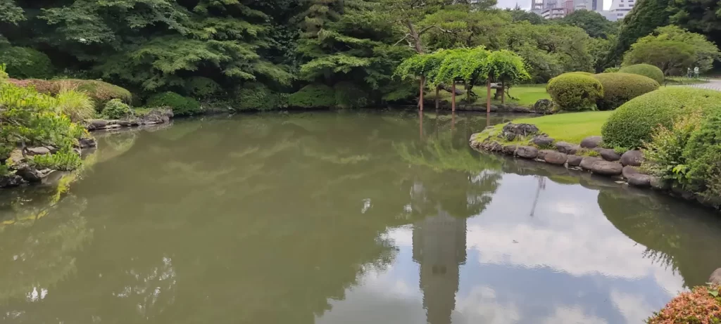 言の葉の庭 小説版を聴きながら新宿御苑を闊歩するという最高の聖地巡礼をしてきた Audible とりみどらブログ